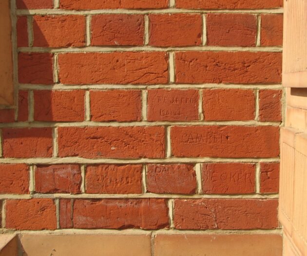 Royal Observatory Greenwich, Graffiti 1 (South Building)
